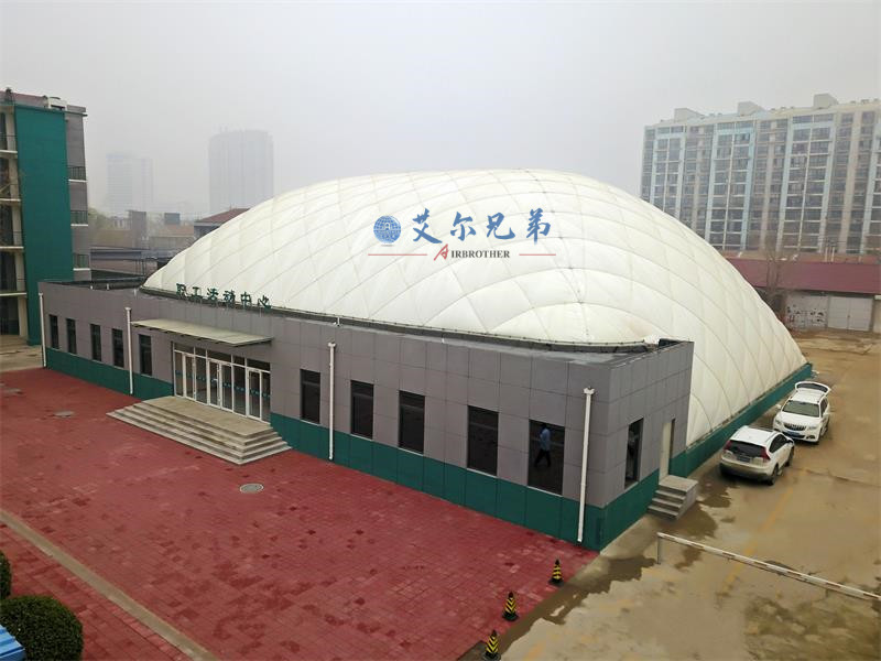 氣膜游泳館，專業(yè)氣膜建筑生產(chǎn)廠家